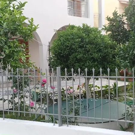 Hermes Apartment