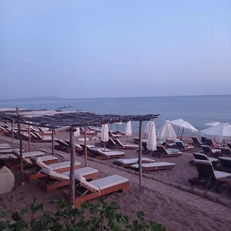 Apartament Hermes *
